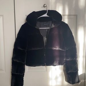 Cute cropped jacket from Pretty little thing!